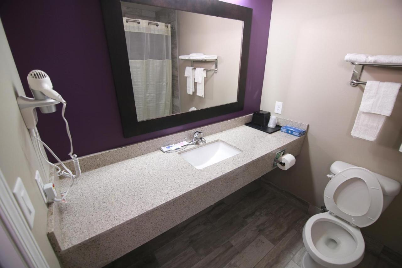 King Kitchenette Suite at Home Inn and Suites