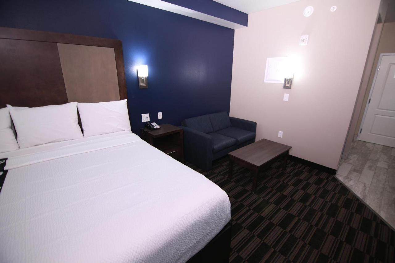 Standard Single Room at Home Inn and Suites