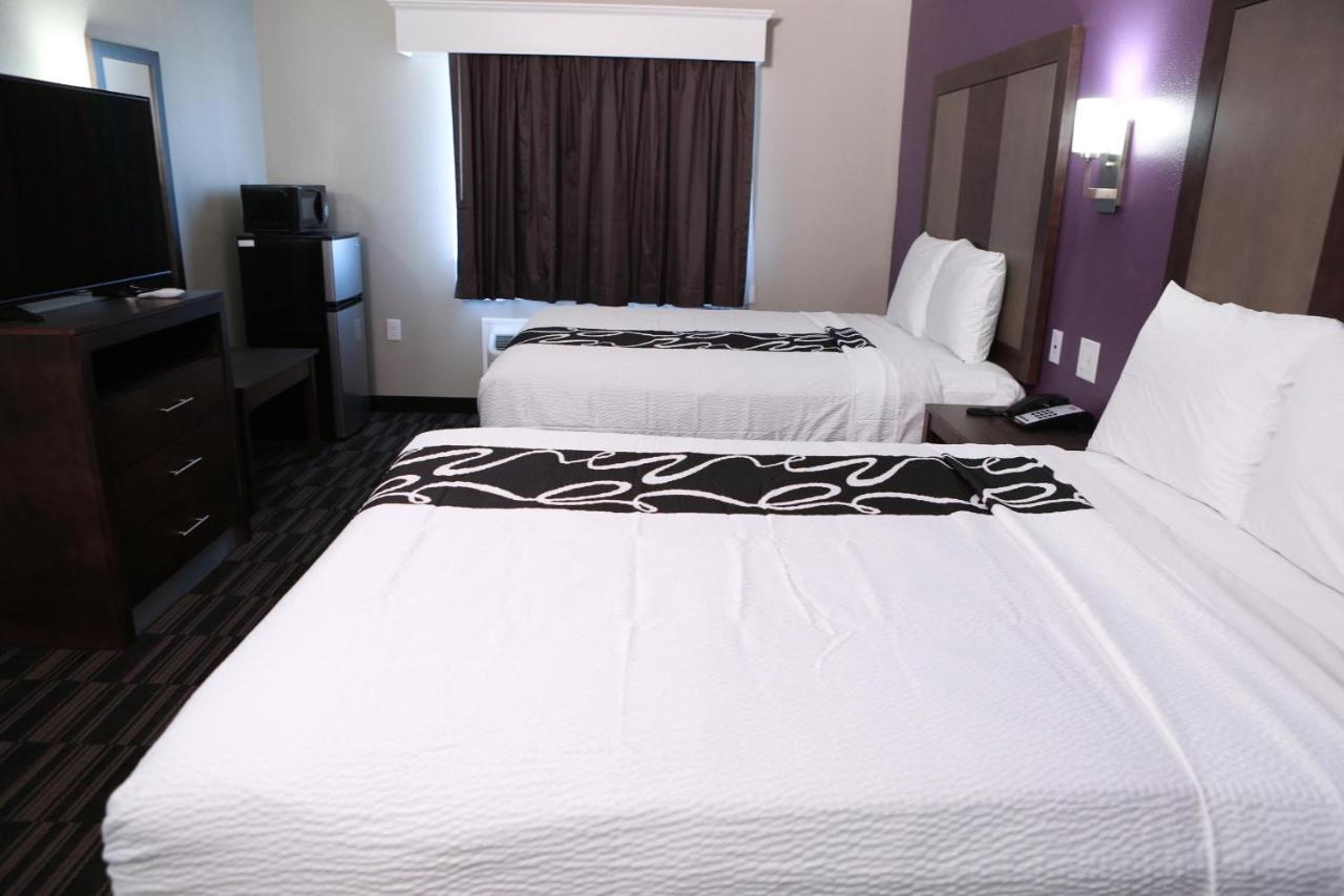 Standard Double Room at Home Inn and Suites