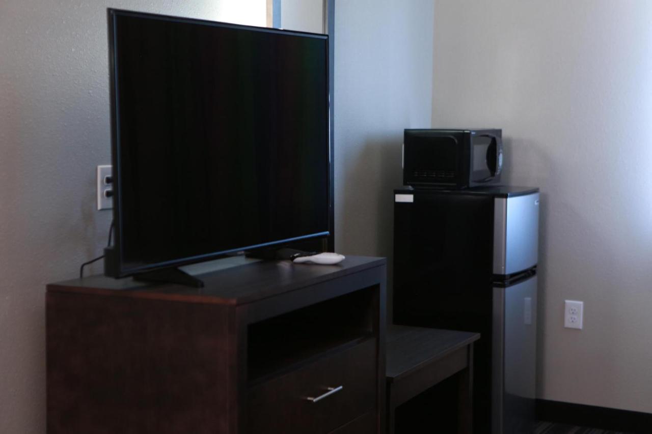 Standard Double Room at Home Inn and Suites