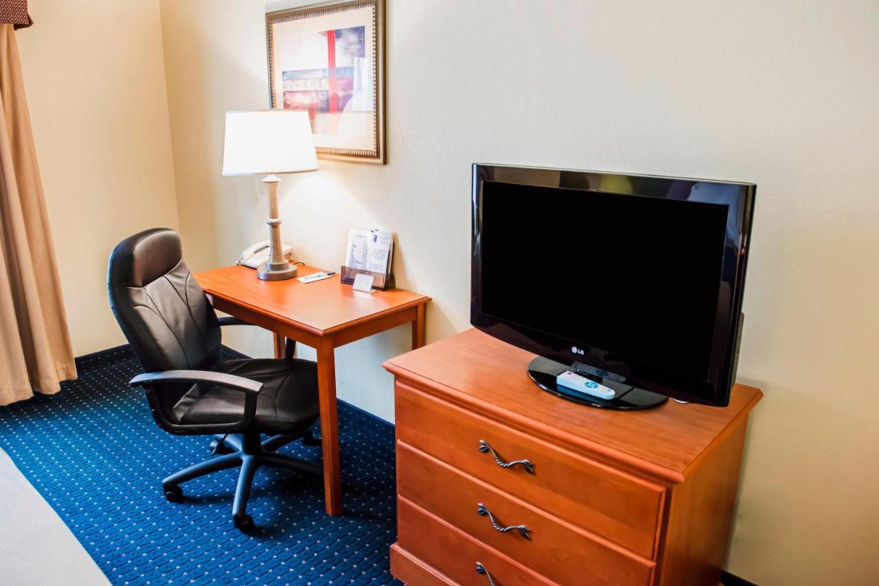 Double Room with Two Double Beds - Non-Smoking at Comfort Inn & Suites Chipley