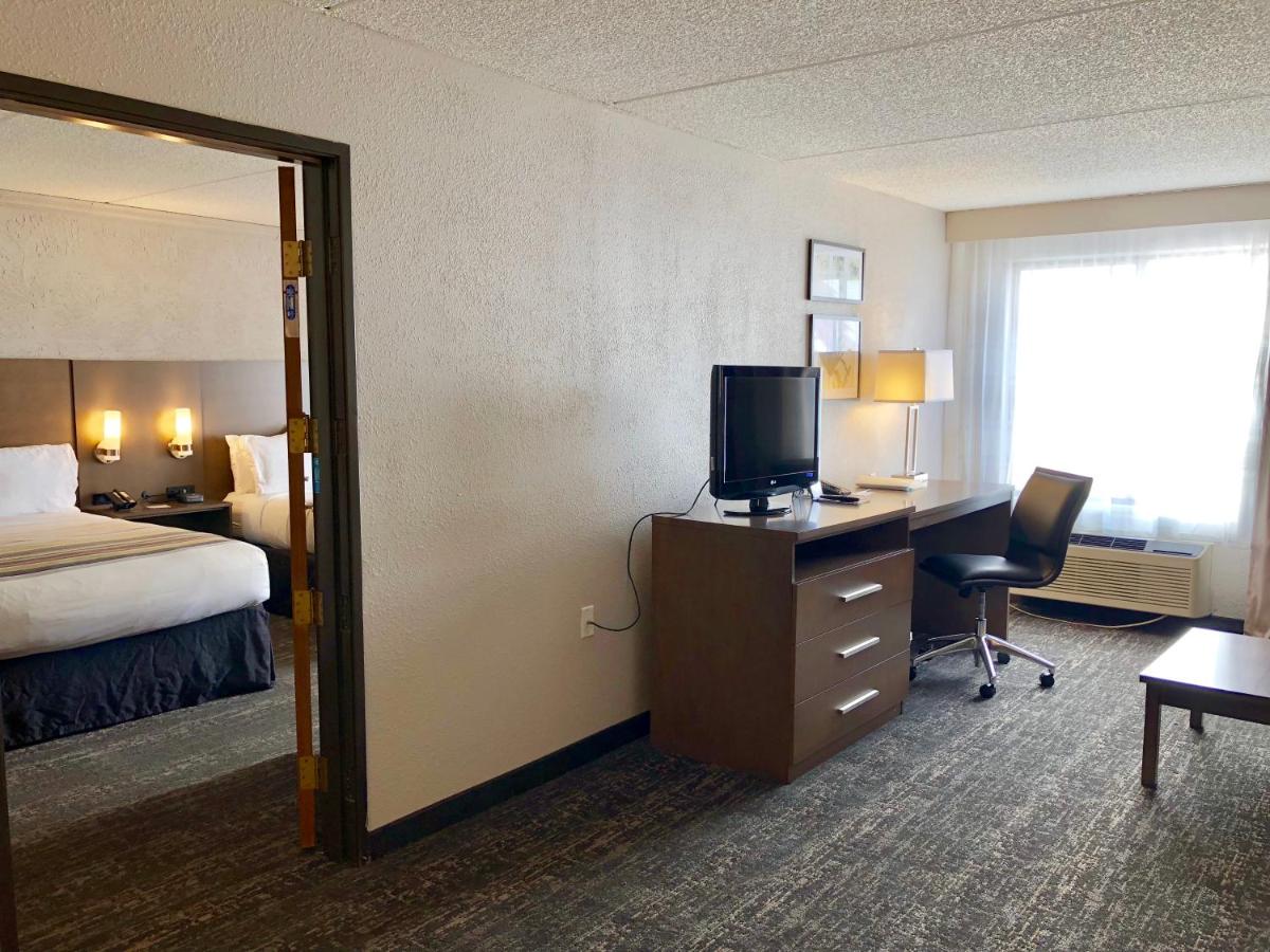 Suite with Two Queen Beds - Non-Smoking at Country Inn & Suites by Radisson, Mt. Pleasant-Racine West, WI