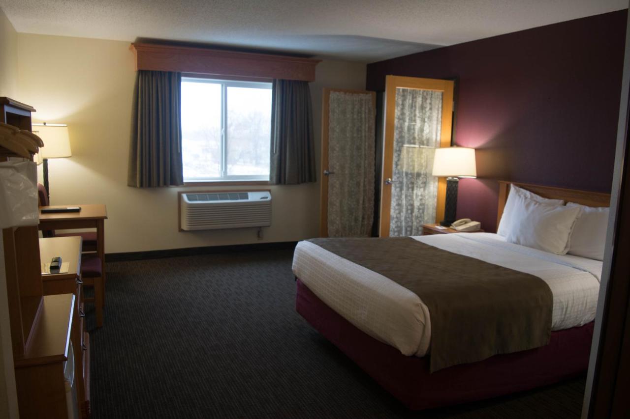 Superior Queen Studio Suite - Non-Smoking at AmericInn by Wyndham Madison SD