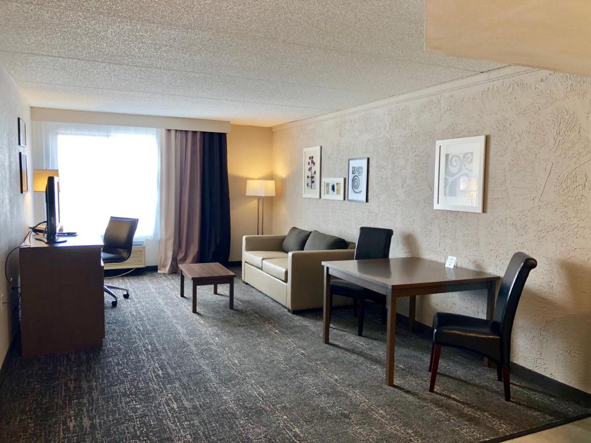 Suite with Two Queen Beds - Non-Smoking at Country Inn & Suites by Radisson, Mt. Pleasant-Racine West, WI