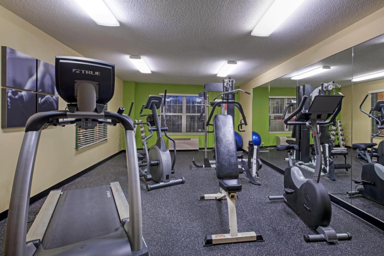 King Studio Suite at Country Inn & Suites by Radisson, Mason City, IA