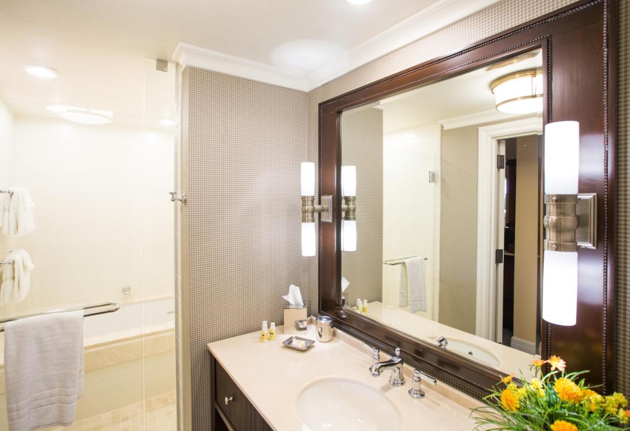 Signature Suite Queen - Garden View at The Atherton Hotel At OSU