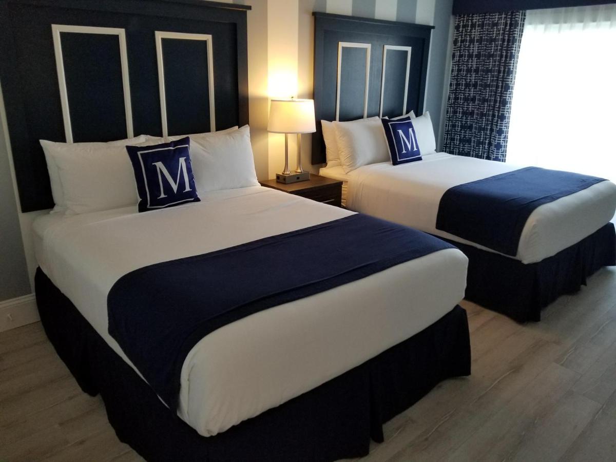 Queen Suite with Two Queen Beds & Marina View – Non-Smoking at Marker 8 Hotel & Marina