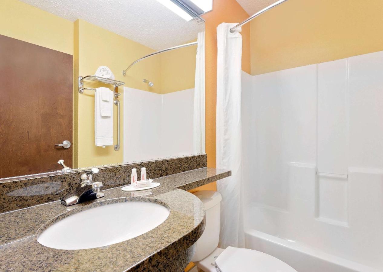 Queen Room with Two Queen Beds - Non-Smoking at Microtel Inn & Suites by Wyndham Princeton