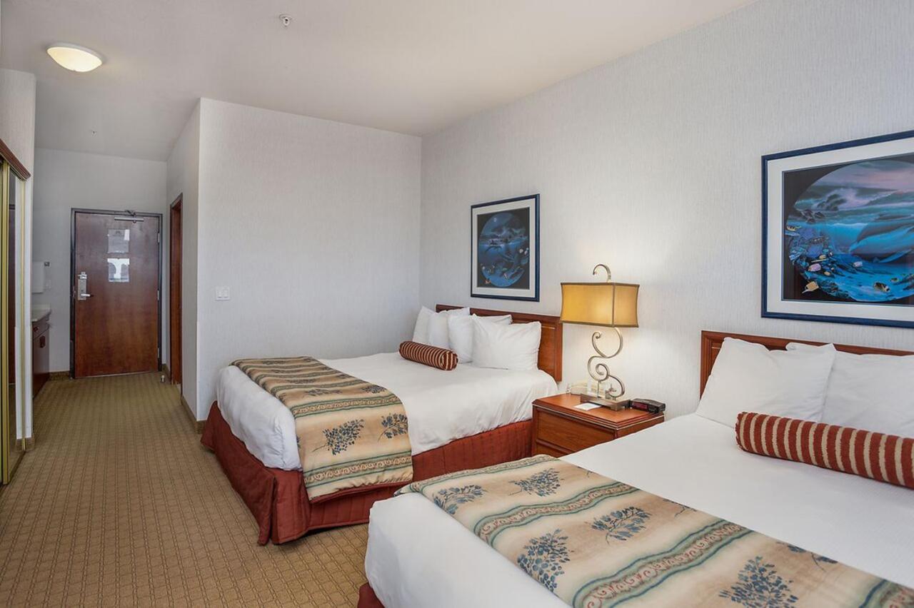 Junior Suite at Shilo Inn Suites Hotel - Ocean Shores