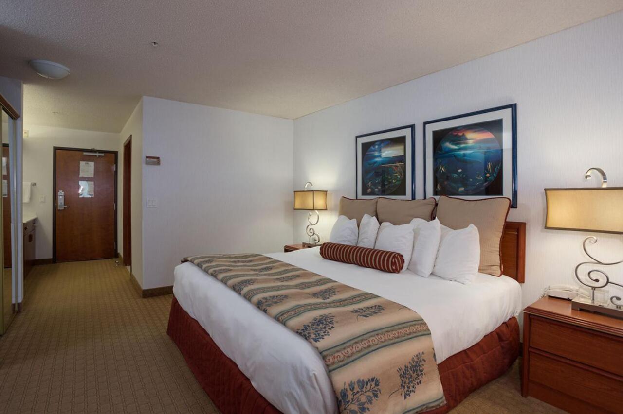 Junior Suite at Shilo Inn Suites Hotel - Ocean Shores
