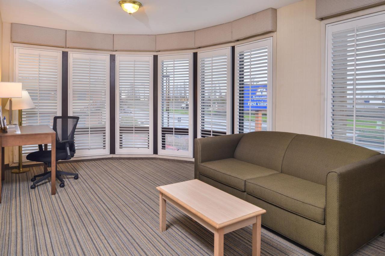 Deluxe Suite at Good Living Inn
