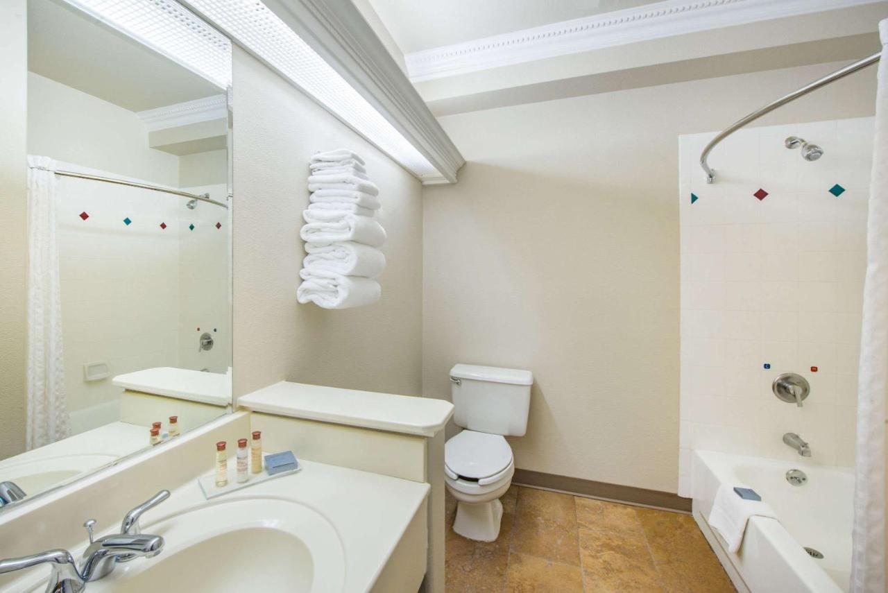 King Room- Non-Smoking at Hawthorn Extended Stay by Wyndham El Paso