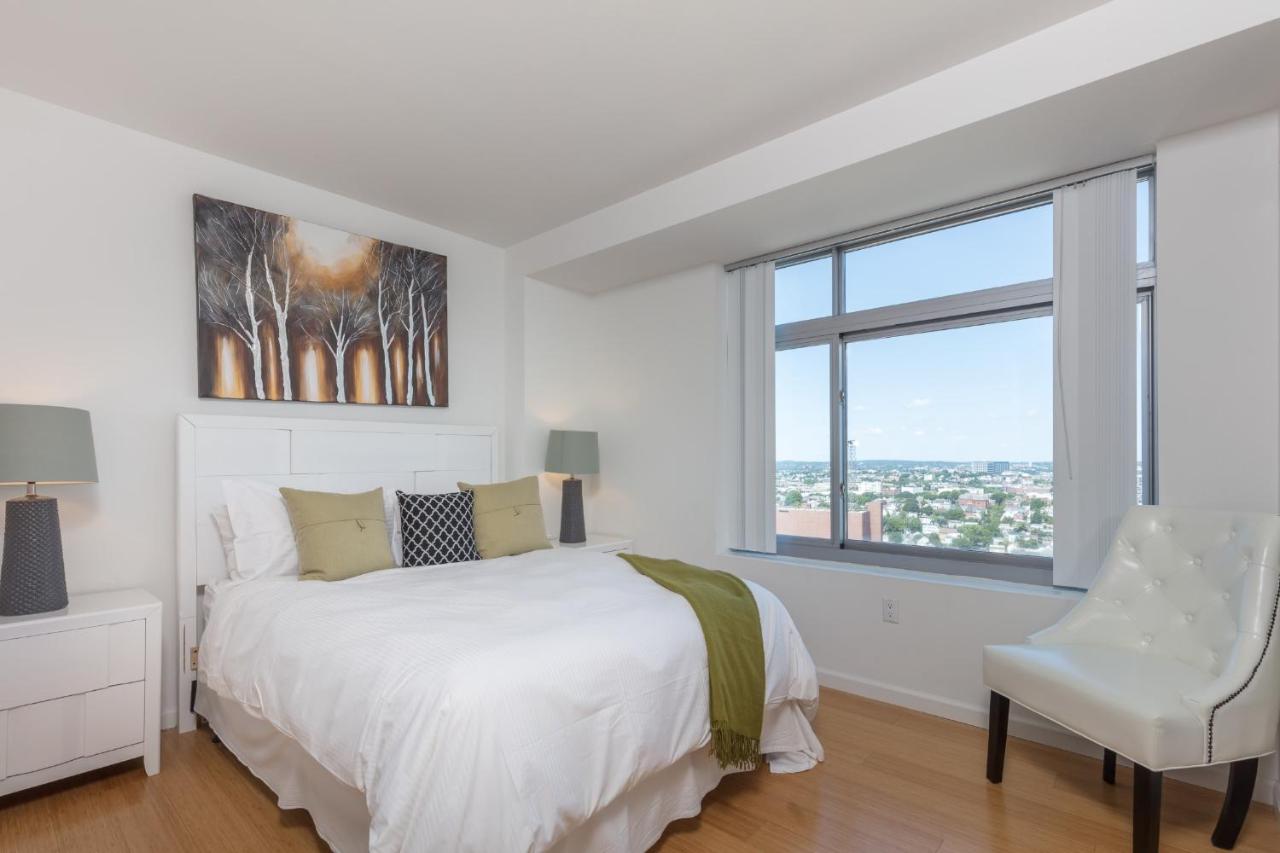 Two-Bedroom Penthouse Apartment at Global Luxury Suites at Kendall Square