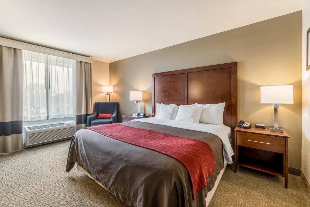 King Room - Non-Smoking at Comfort Inn & Suites Rifle