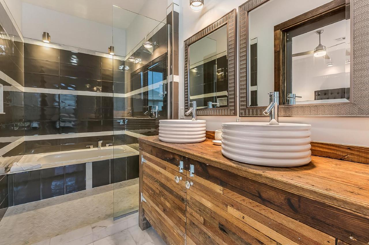 Duplex Apartment at Residences Du Hosteeva