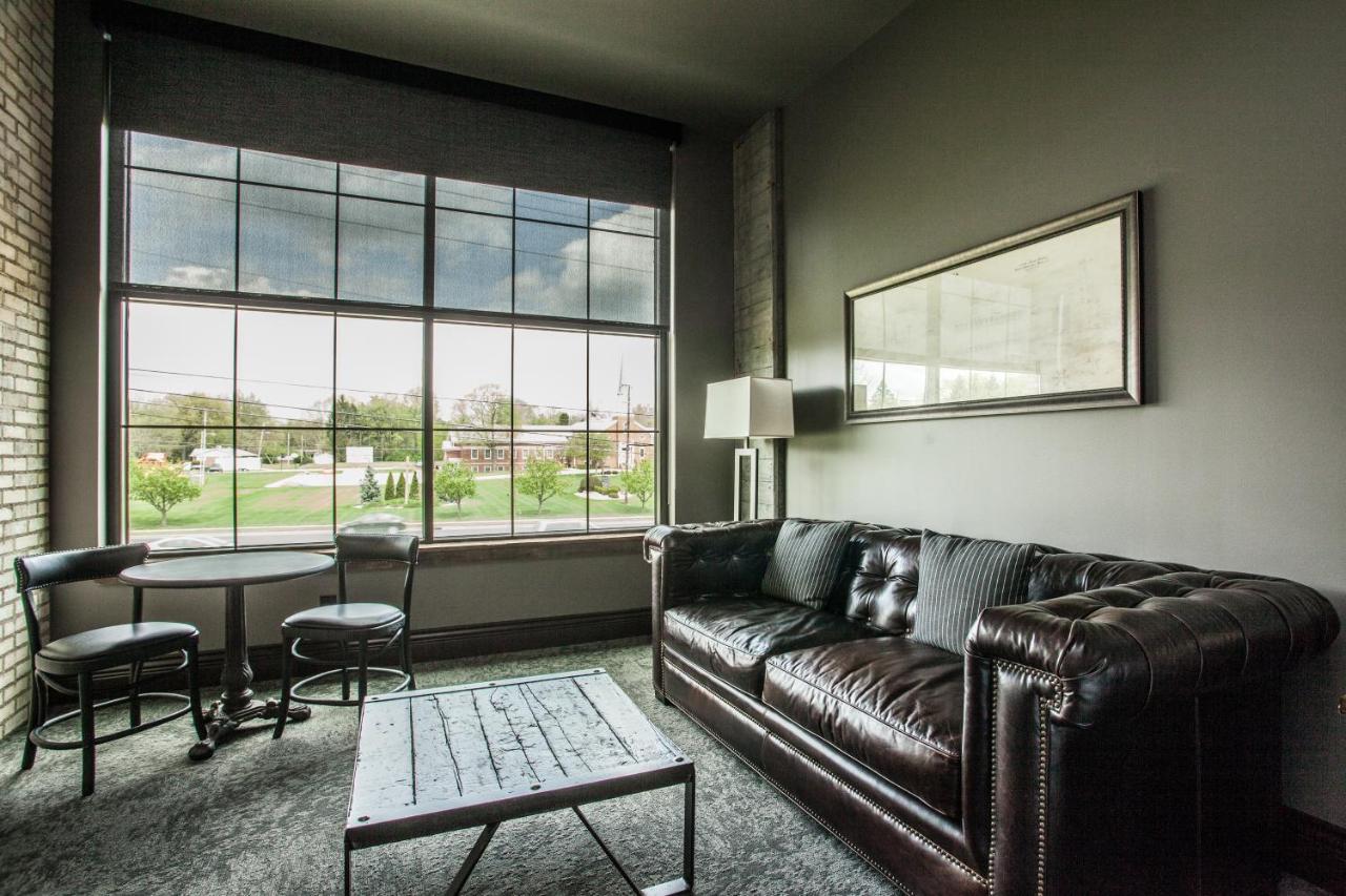 Deluxe King Room at Ironworks Hotel Indy