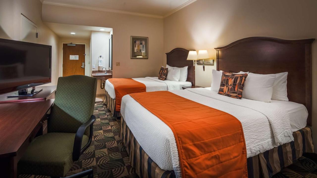  | Best Western Plus Country Park Hotel