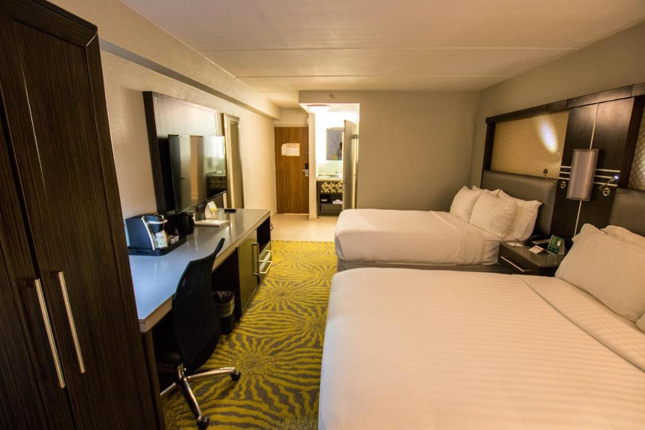 Double Room with Two Double Beds - Disability Access/Non-Smoking at Holiday Inn Dallas-Richardson by IHG