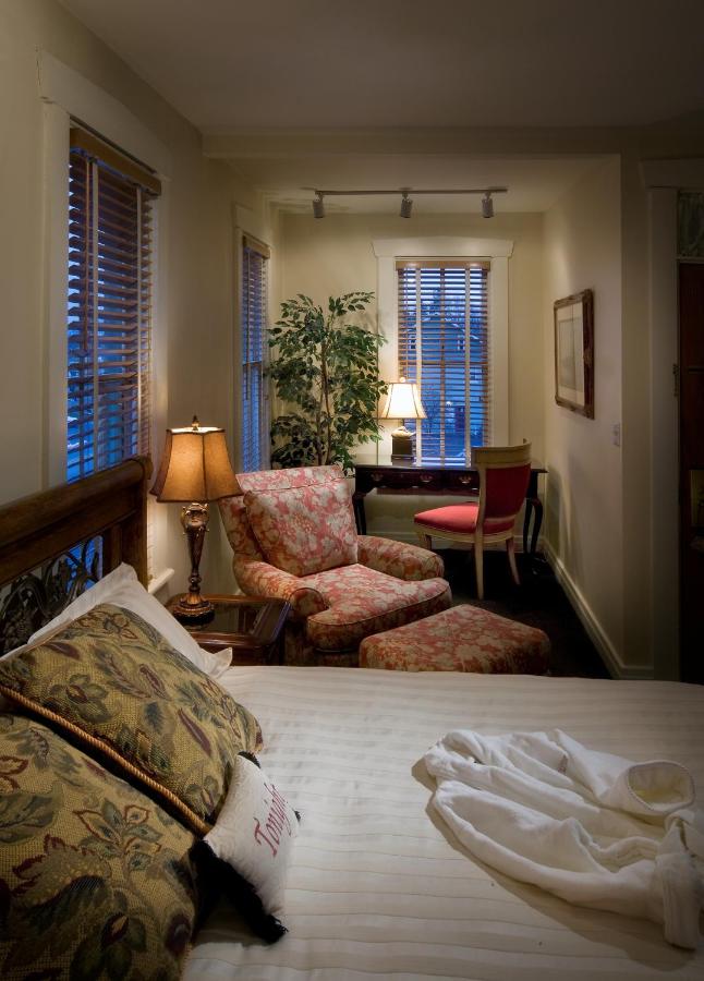 The Amish at The Inn At Leola Village, a Historic Hotel of America