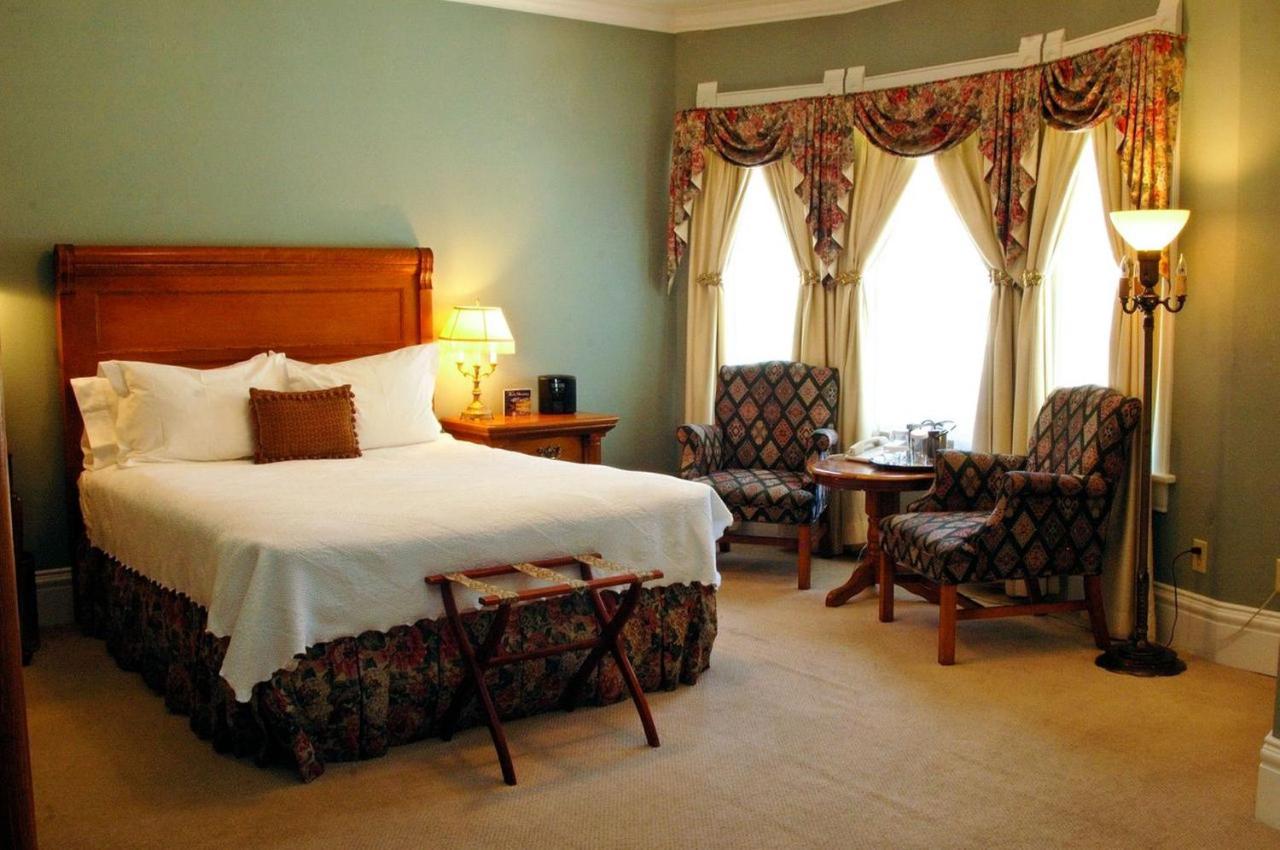 Deluxe King Suite at Cliff House at Pikes Peak