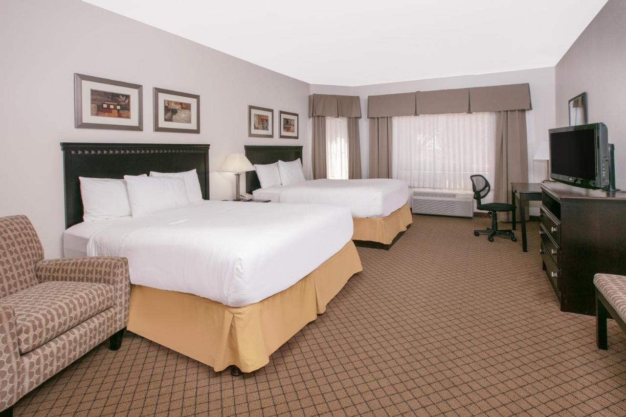 Deluxe Queen Studio Suite - Non-Smoking at Baymont by Wyndham Roswell