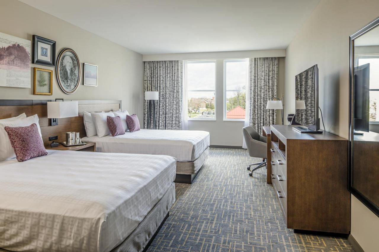 Deluxe Queen Room with Two Queen Beds at Hotel Madison & Shenandoah Conference Ctr