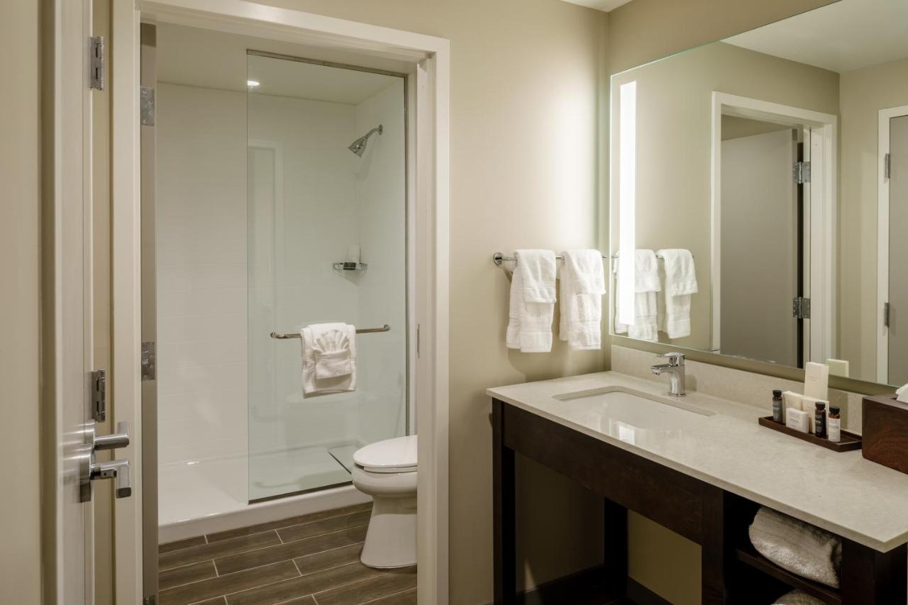 Studio at Hotel Madison & Shenandoah Conference Ctr