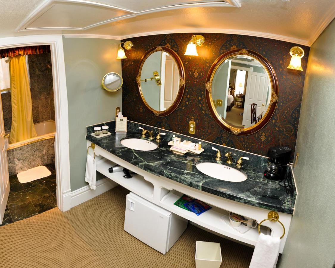 Junior Suite at Cliff House at Pikes Peak