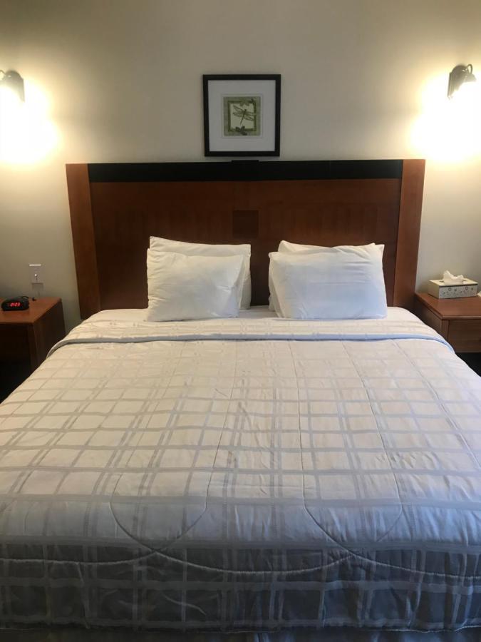 King Studio at Crescent Suites Hotel