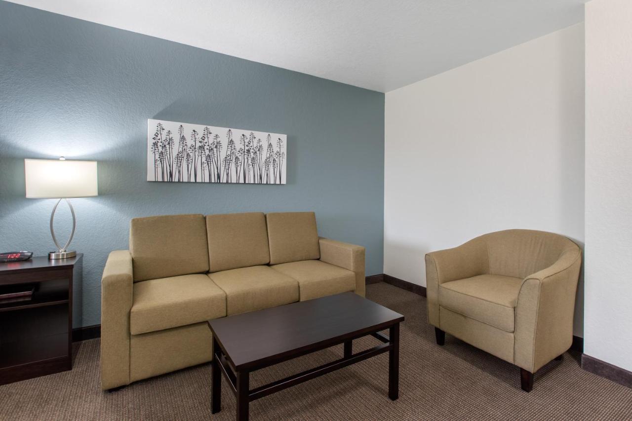 King Suite - Accessible/Non-Smoking at Sleep Inn & Suites Ankeny - Des Moines