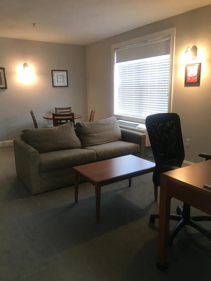 Quadruple Room at Crescent Suites Hotel