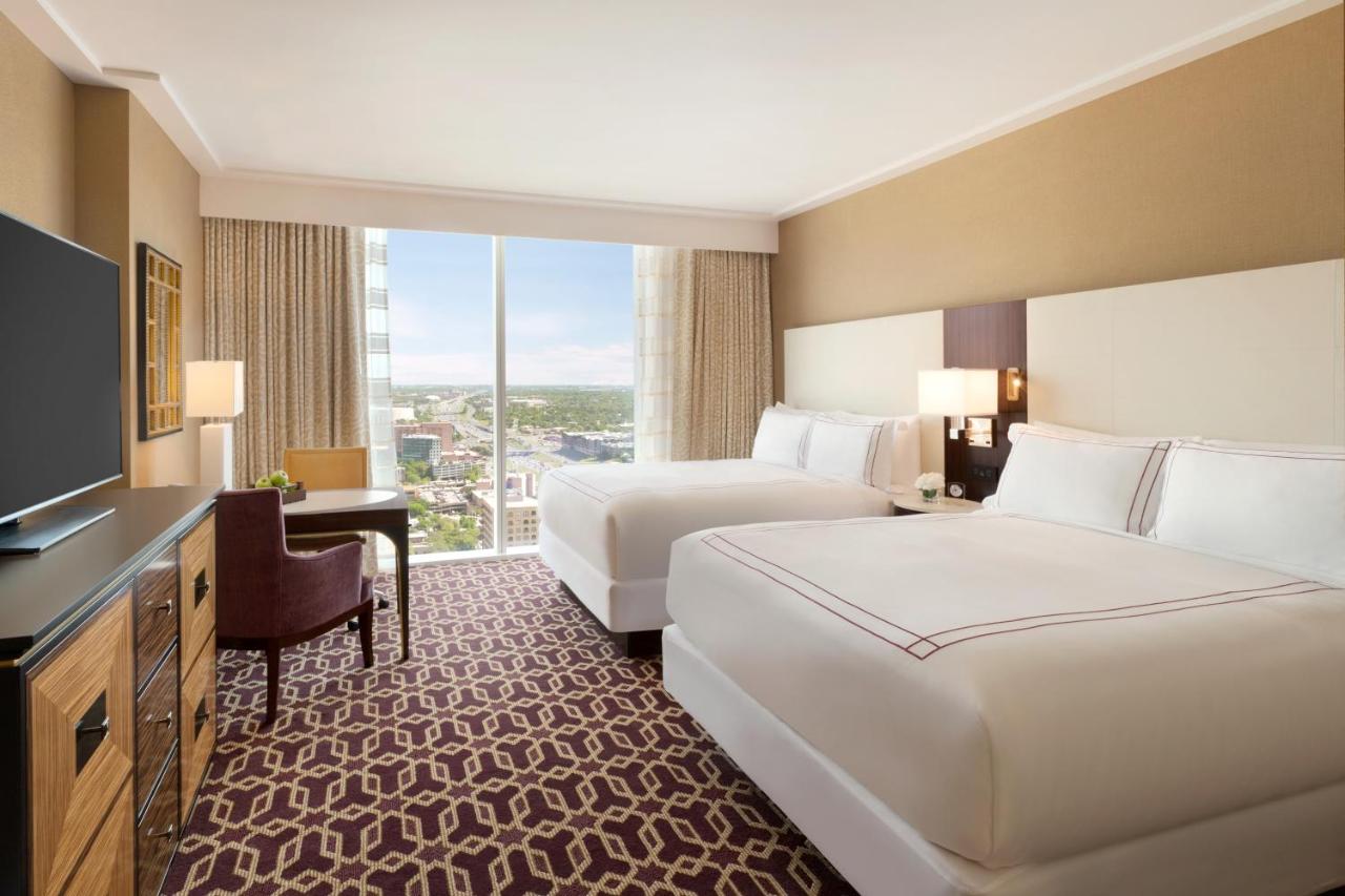 Fairmont Gold Queen Queen at Fairmont Austin Gold Experience