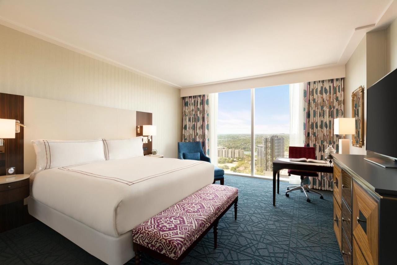 Fairmont Gold Studio Suite King at Fairmont Austin Gold Experience