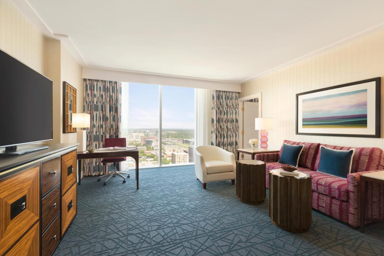 Fairmont Gold One-Bedroom Suite at Fairmont Austin Gold Experience
