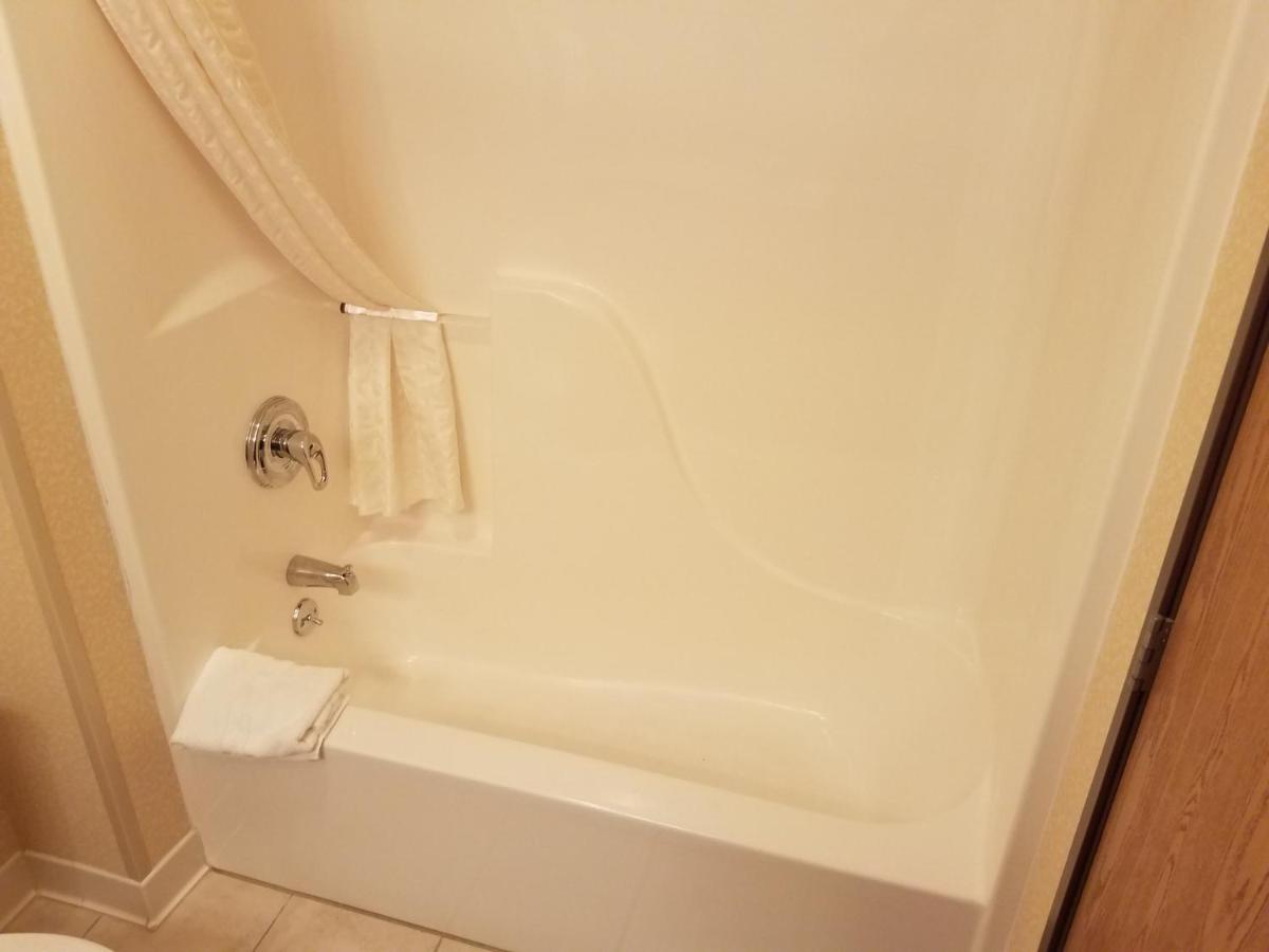 King Room - Non-Smoking at Oak Hill Inn & Suites