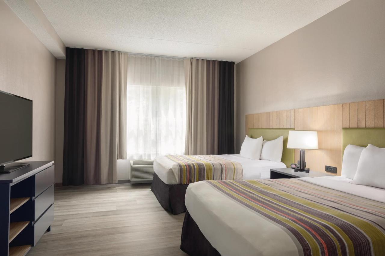 One-Bedroom Suite with Two Queen Beds - Disability Access/Non-Smoking  at Country Inn & Suites by Radisson, Chattanooga-Lookout Mountain