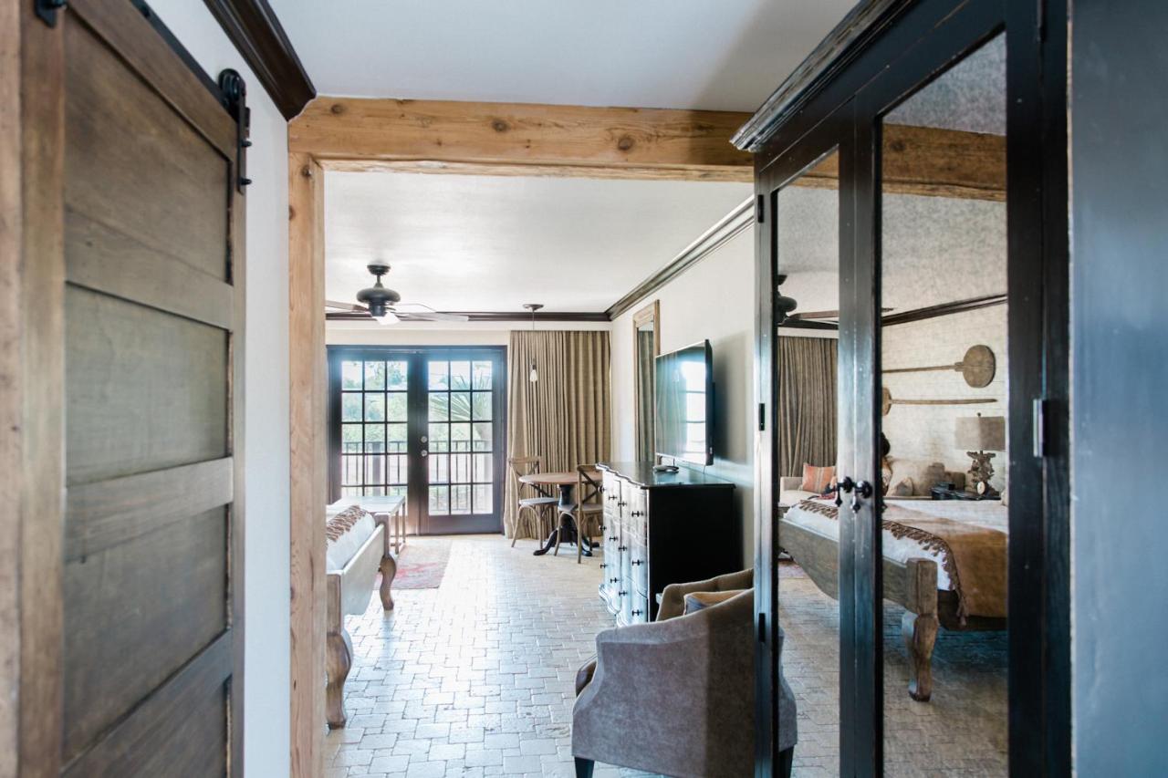 Superior King Room at Hillside Boutique Hotel