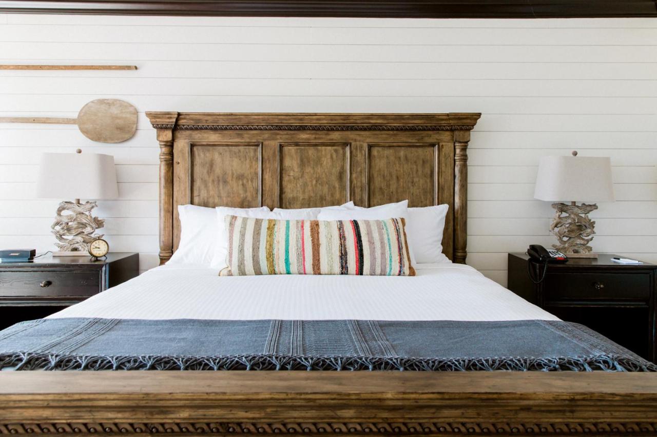 Deluxe King Room at Hillside Boutique Hotel