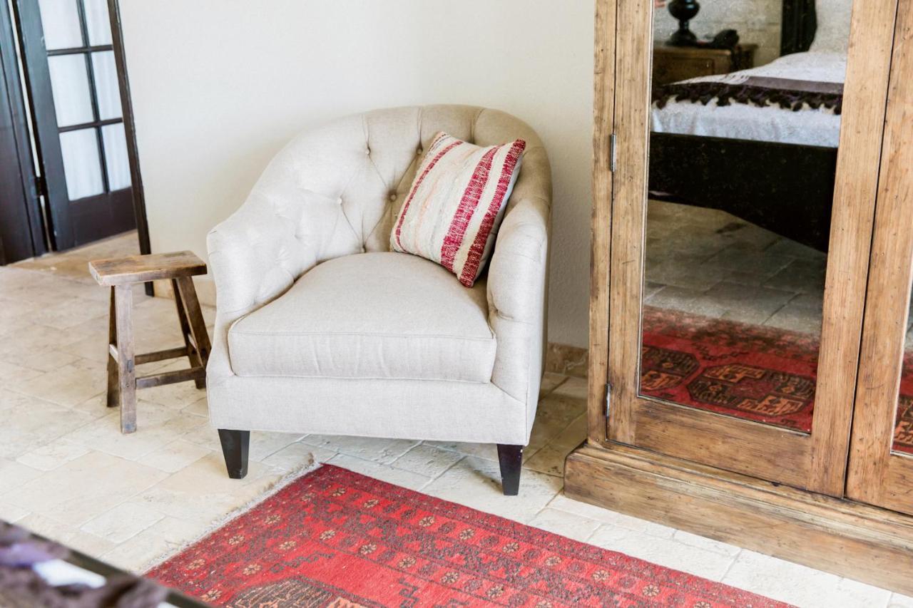 Standard King Room at Hillside Boutique Hotel