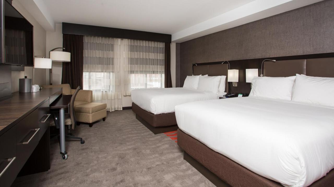 Queen Studio - Disability Access at Holiday Inn Express Springfield Downtown, an IHG Hotel