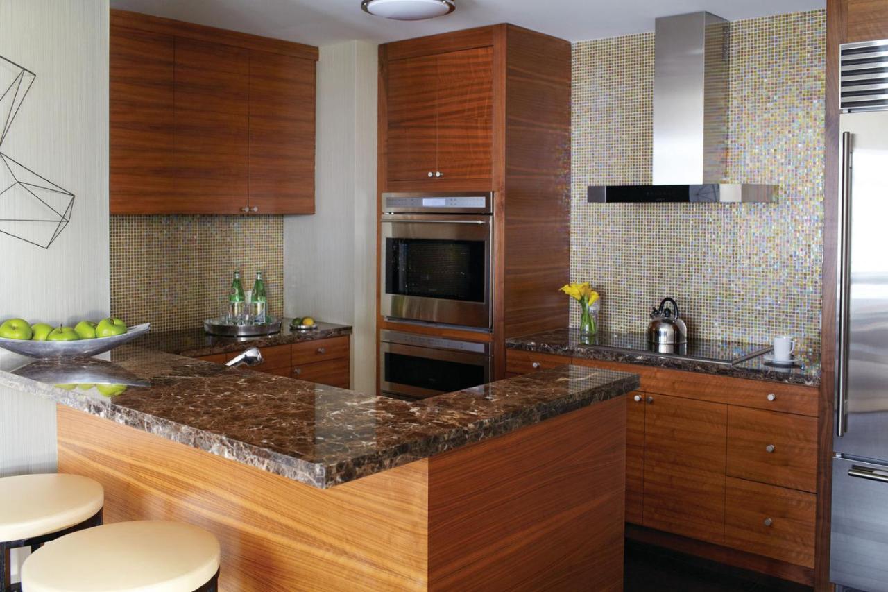 Serene King Suite with Harbour View at Four Seasons Hotel Baltimore