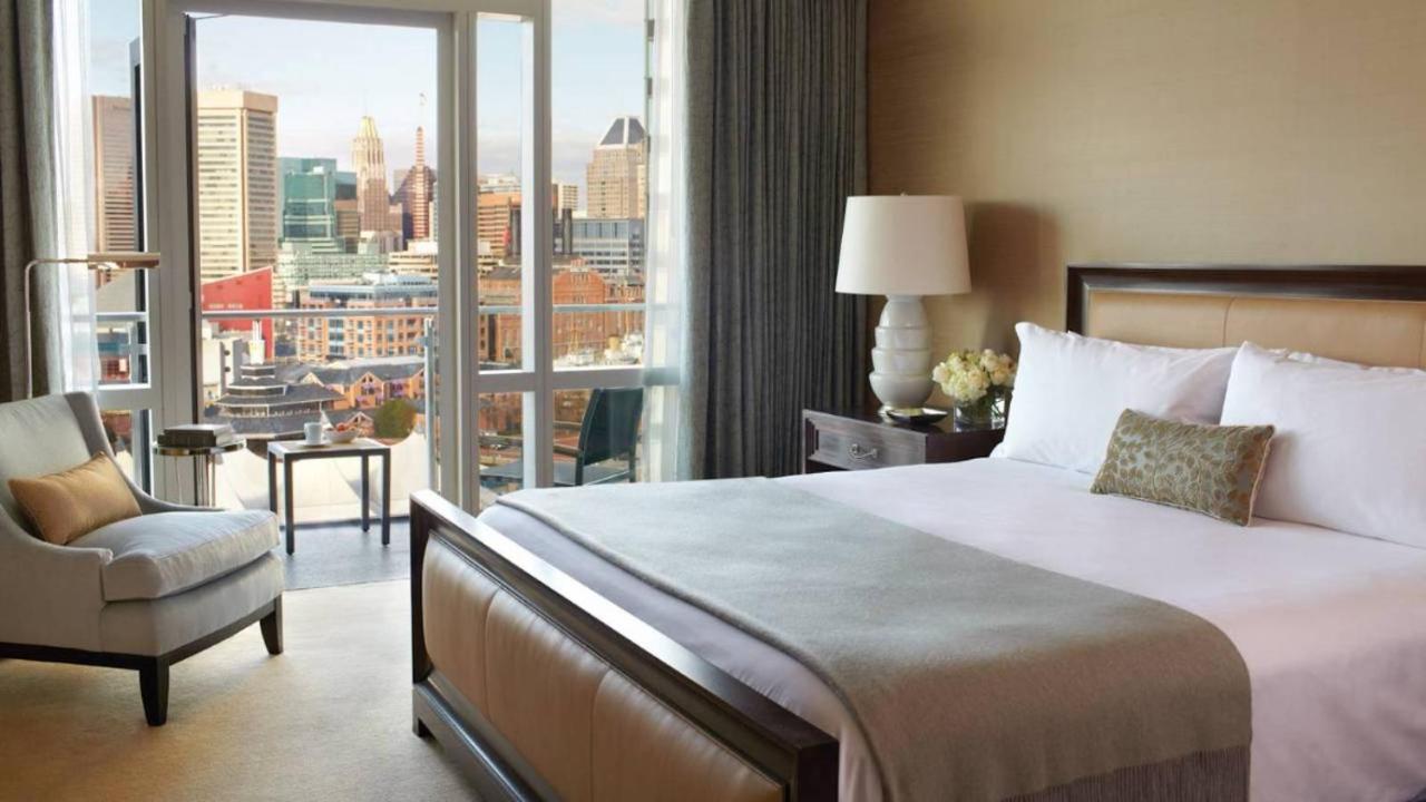 King Room with Balcony and Harbour View at Four Seasons Hotel Baltimore