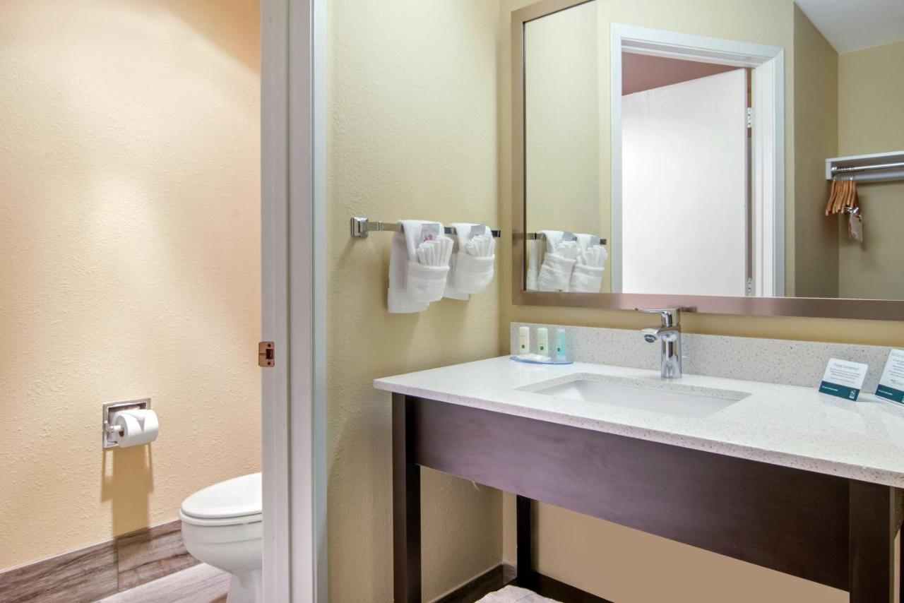 King Room - Disability Access/Non-Smoking at Quality Inn & Suites Albany Corvallis