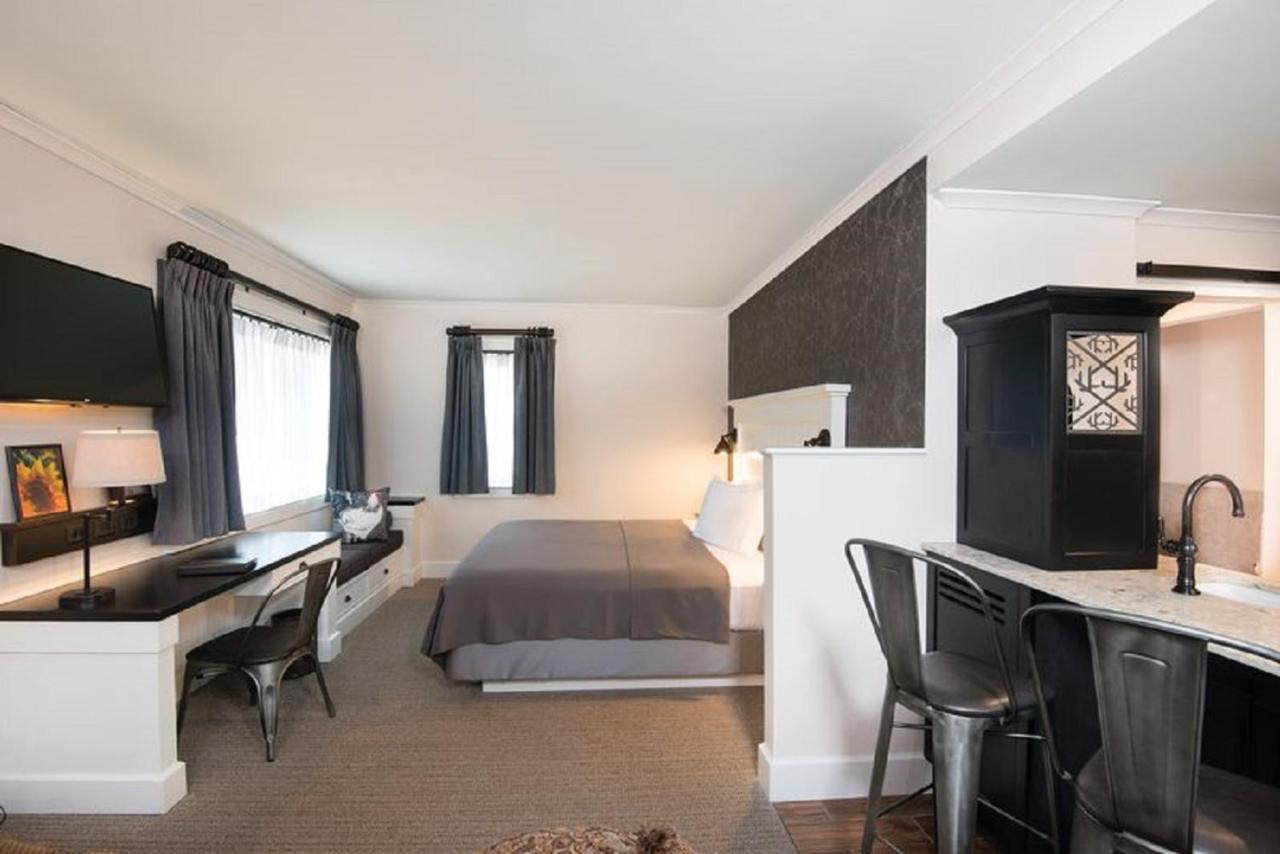 | Village Hotel on Biltmore Estate