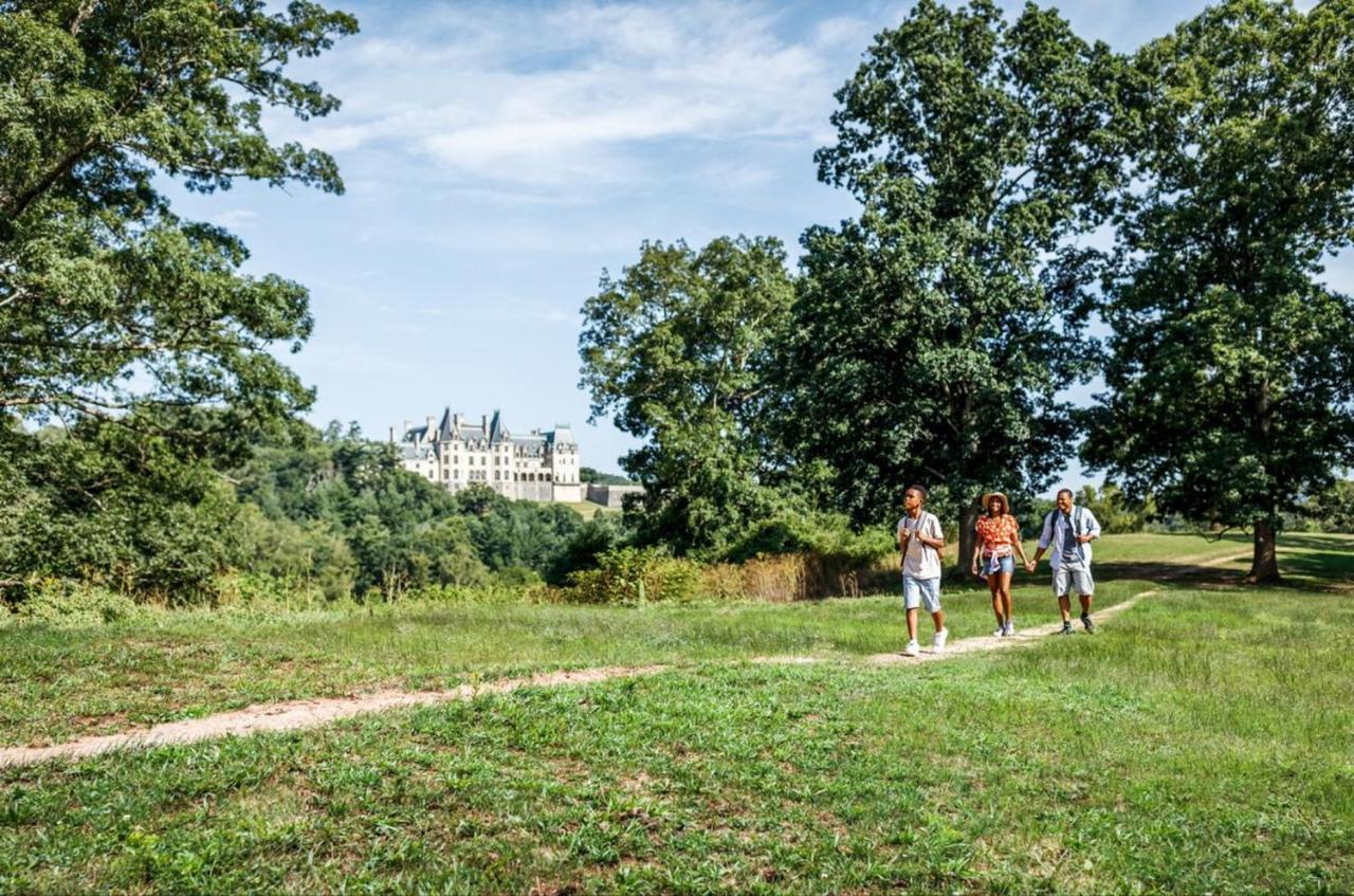 | Village Hotel on Biltmore Estate