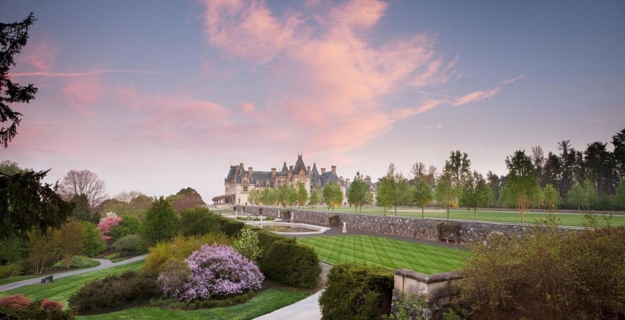 | Village Hotel on Biltmore Estate