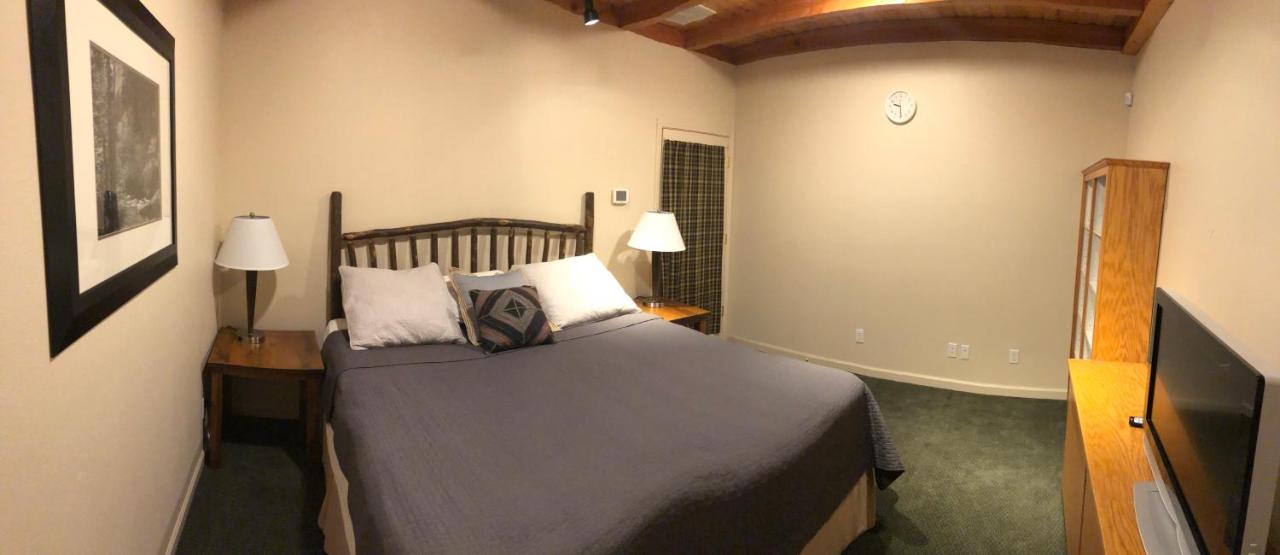Apartment - Ground Floor at Yosemite View Lodge