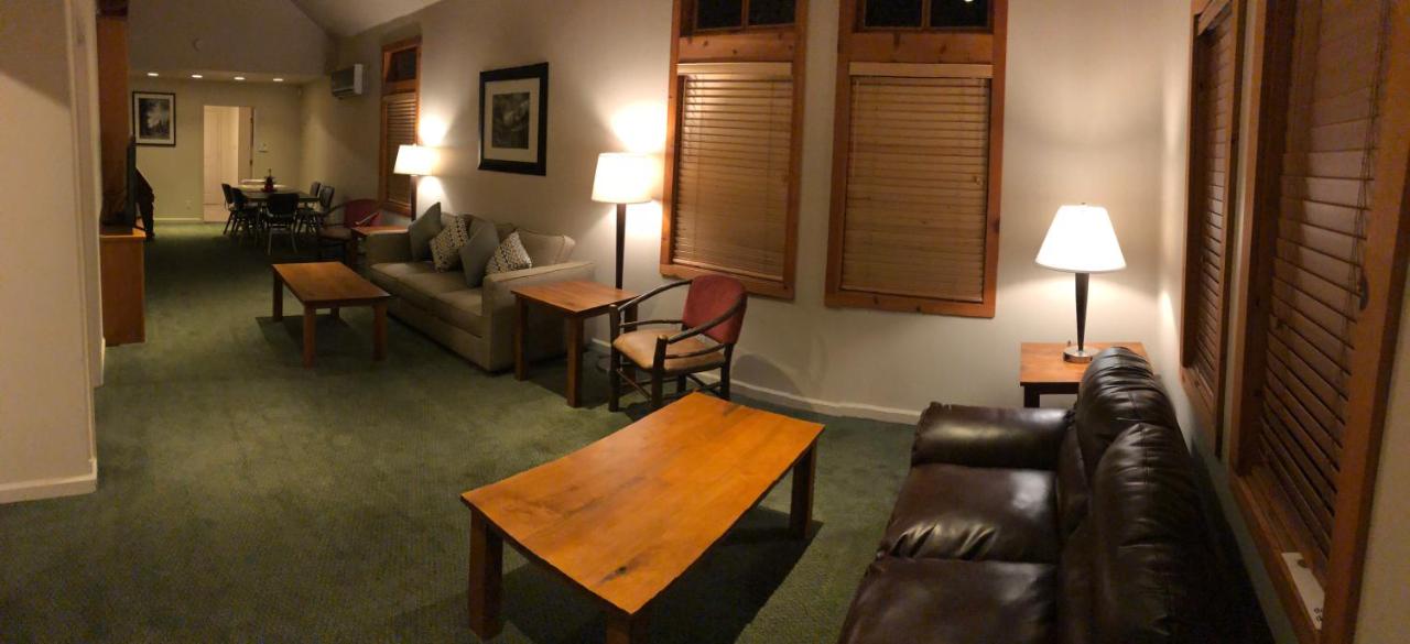Apartment - Ground Floor at Yosemite View Lodge