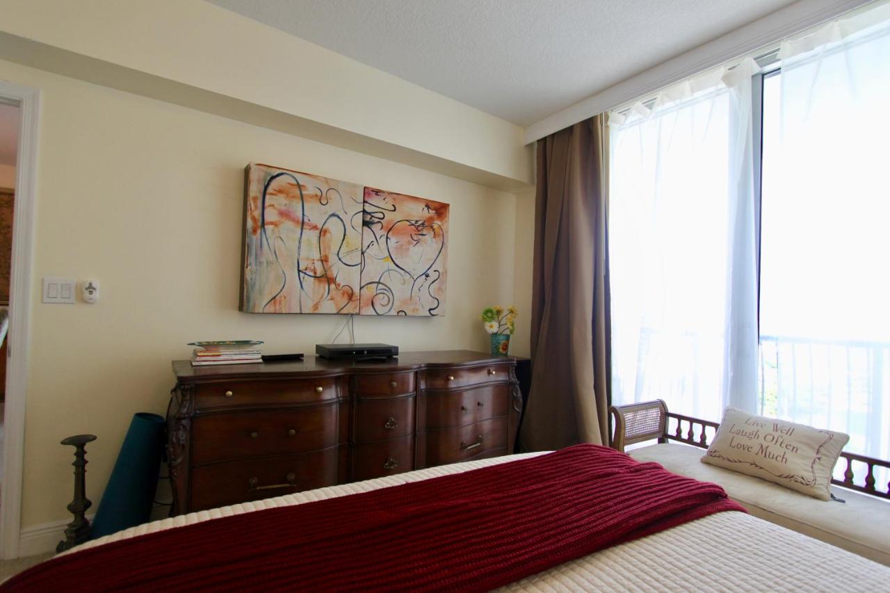 One-Bedroom Apartment at Opera Tower by Suarez Group