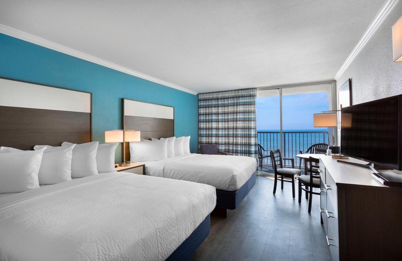 Deluxe Double Room with Sea View at Compass Cove Resort